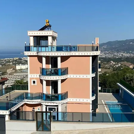 Vila Super Luxury With 5bedroom,pool And Jacuzzi