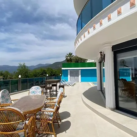Vila Super Luxury With 5bedroom,pool And Jacuzzi *