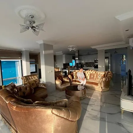 Super Luxury With 5bedroom,pool And Jacuzzi Alanya
