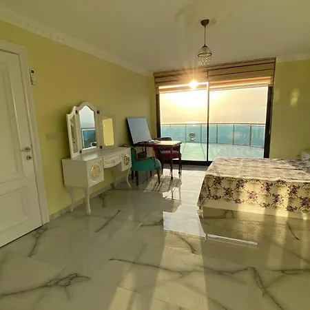 Super Luxury With 5bedroom,pool And Jacuzzi *